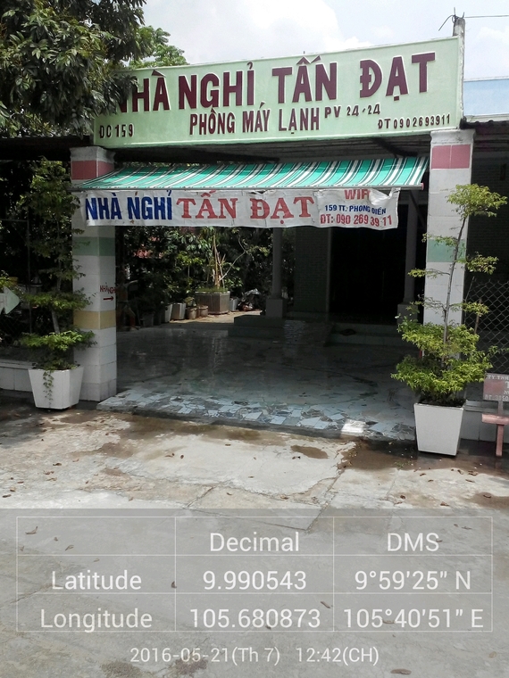 Nhà Nghỉ Tấn Đạt