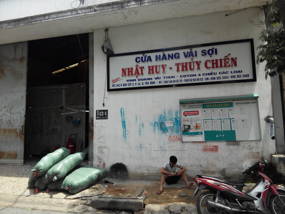 Cửa Hàng Vải Sợi Nhật Huy - Thủy Chiến