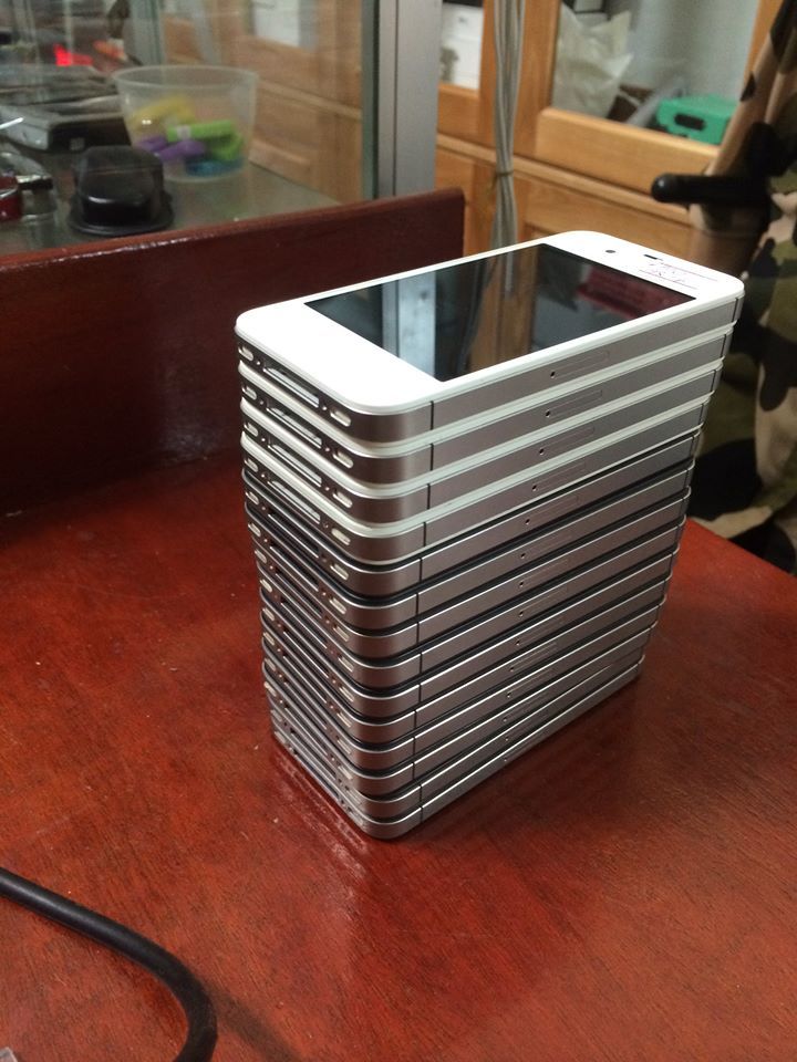 IPHONE 4S