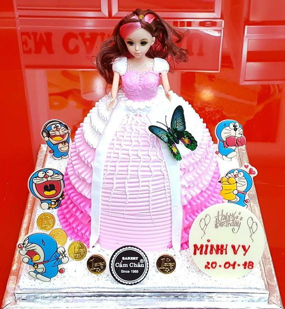 Bánh kem sinh nhật búp bê công chúa barbie TR1870023