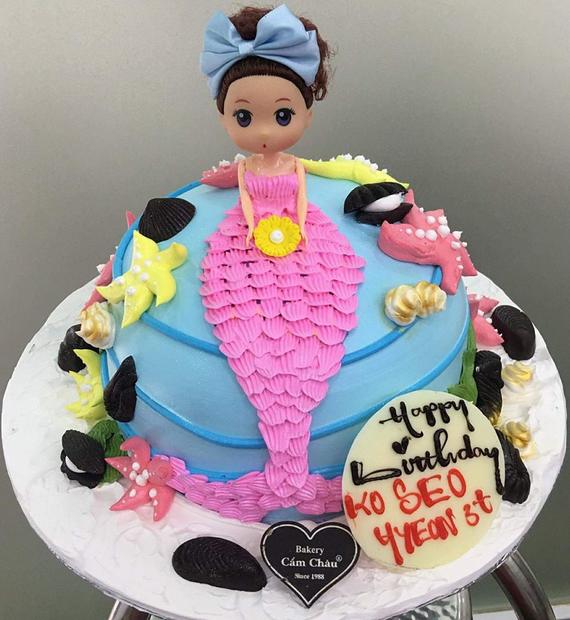 Bánh kem sinh nhật búp bê tiên cá Ariel TR1870024